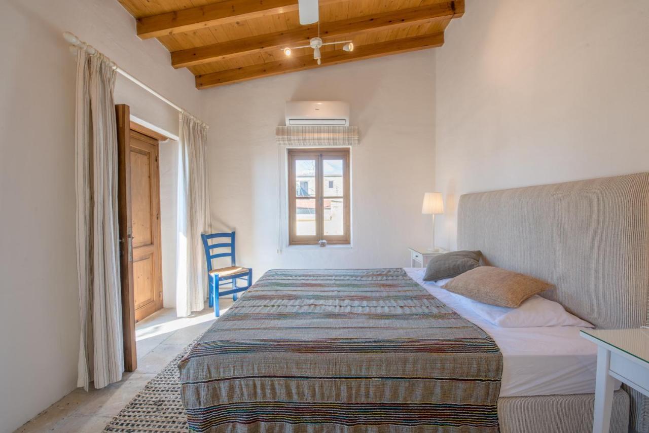 The Carob Tree Villa - Rustic Luxury Home With Access To Pool And Restaurant Larnaca Bagian luar foto