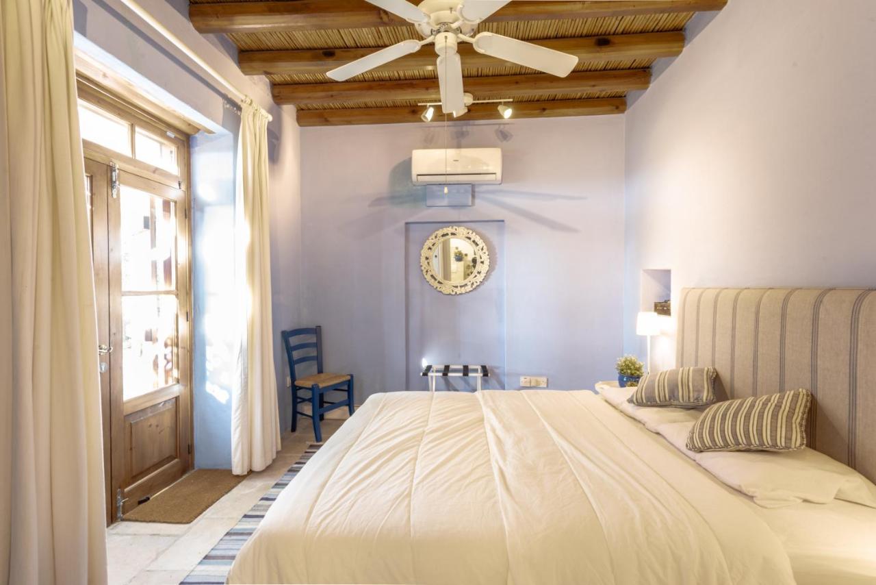 The Carob Tree Villa - Rustic Luxury Home With Access To Pool And Restaurant Larnaca Bagian luar foto